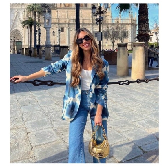ZARA • Satin Effects Stylish Tie-Dye Blue & White Blazer Jacket - Picture 2 of 15